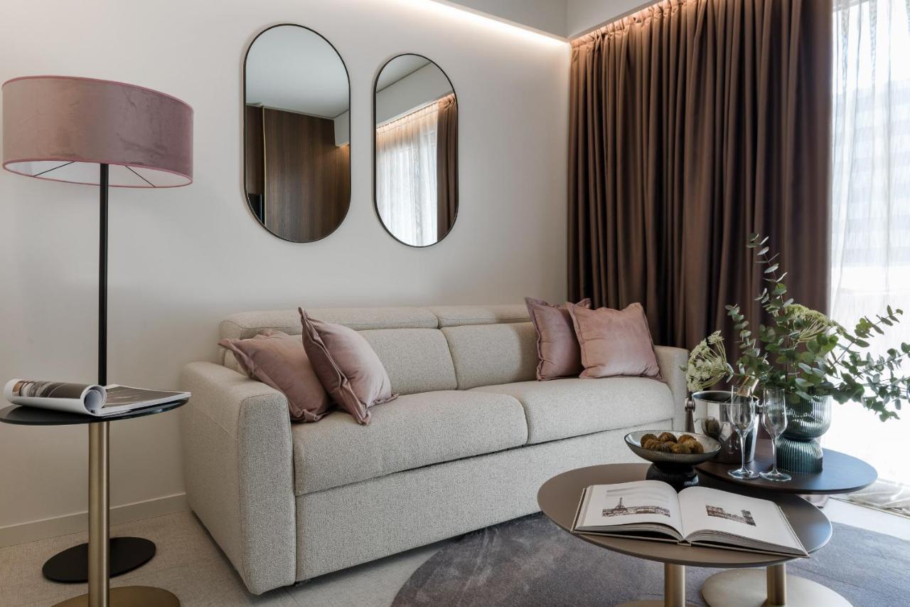 We Me Suite Hotel Riccione Exterior foto