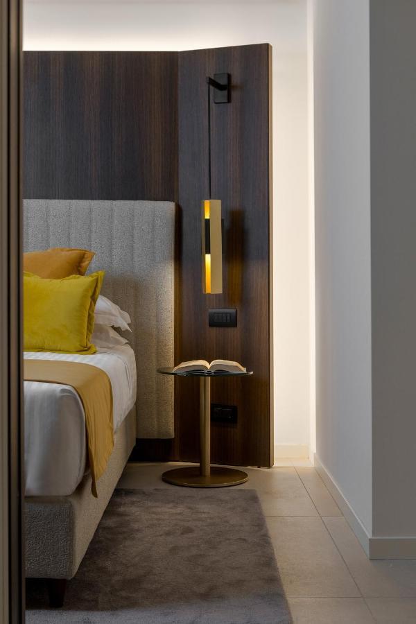 We Me Suite Hotel Riccione Exterior foto